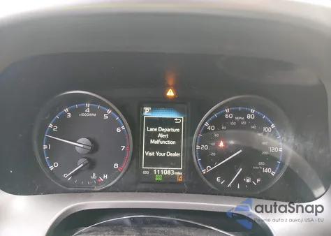 2017 Toyota Rav4 Xle z USA, uszkodzony, nr VIN JTMRFREV2HJ703586